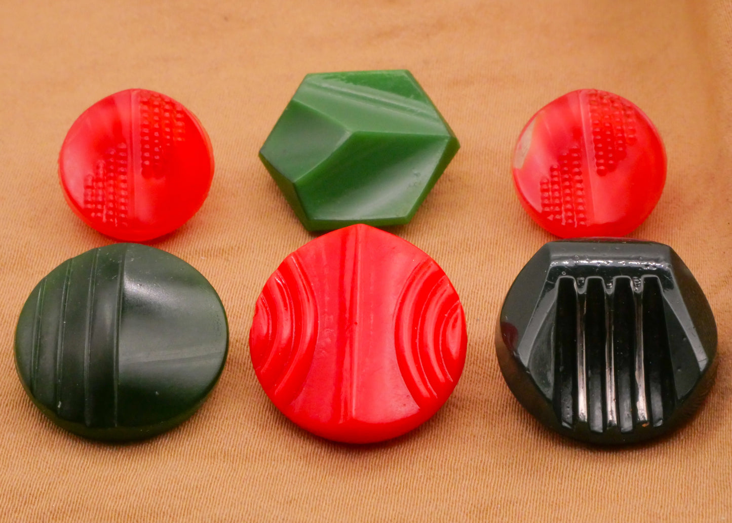 Art Deco Red or Green Vintage Glass Button Various 14-19mm