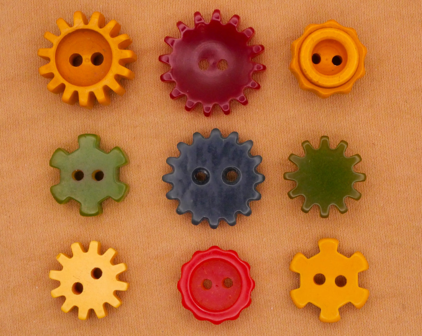 Gear Spokes Bakelite Early Plastic Vintage Button Various 12-17mm