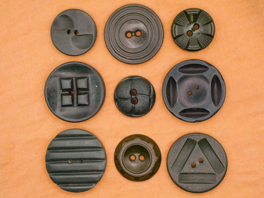 Hunter Dark Green Art Deco Housecoat Early Plastic Button Various 19-29mm