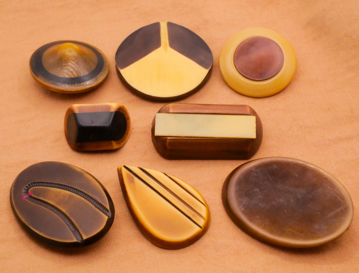 Natural Tone Butter Chocolate Celluloid Early Plastic Button Various 15-39mm