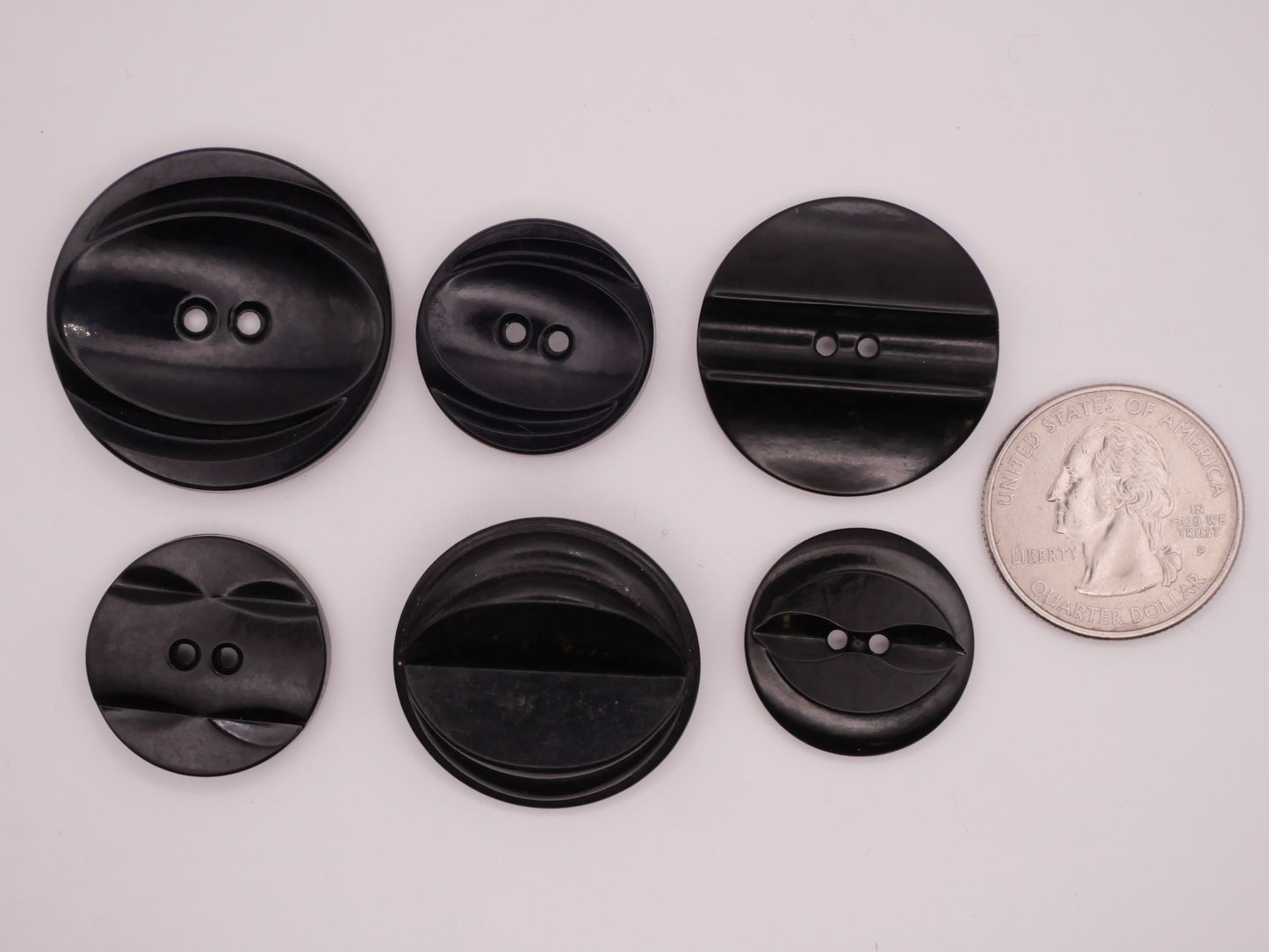Sculptural Ridge Black Plastic Button Various 22-33mm