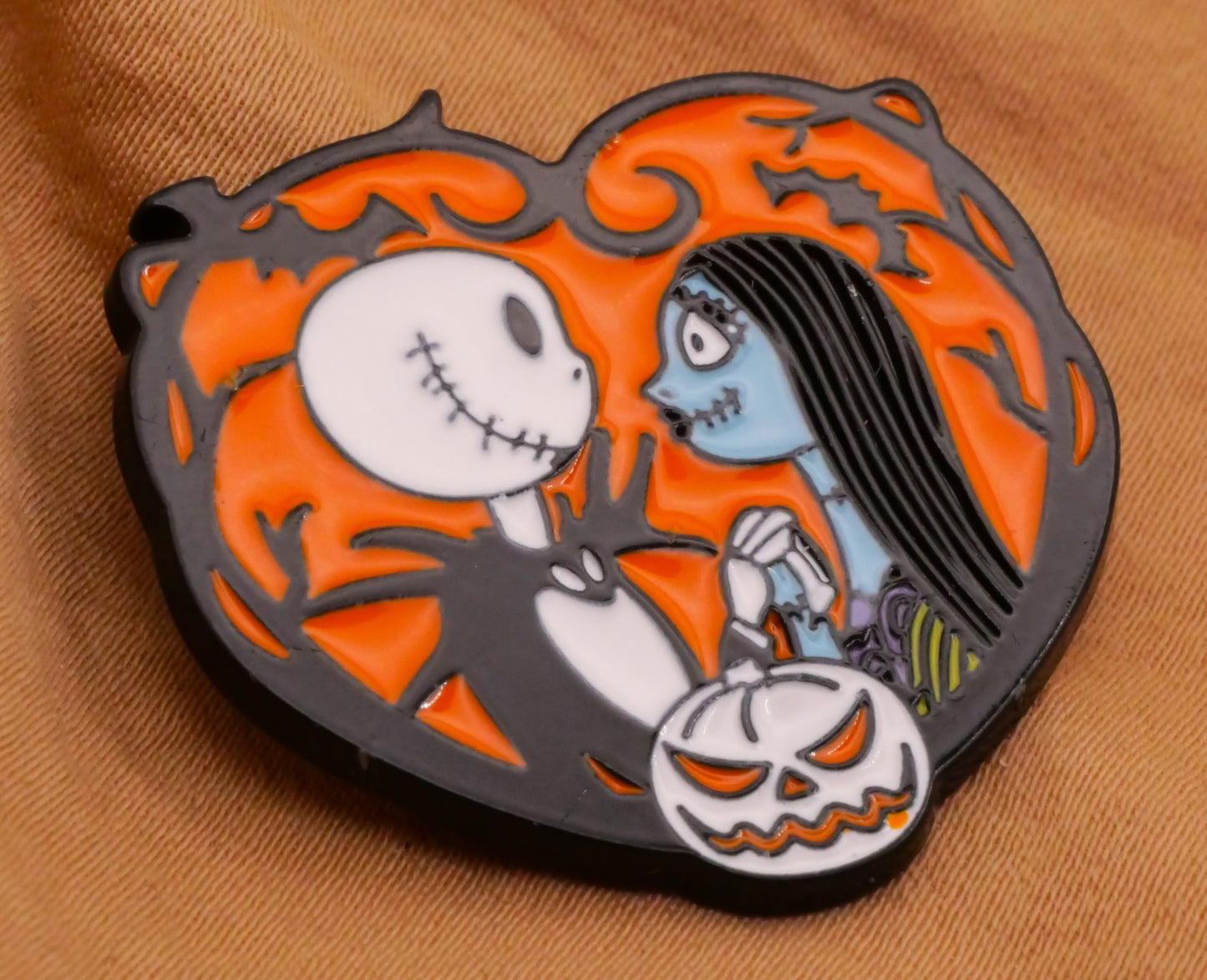 Nightmare Before Christmas Jack and Sally Heart Enamel Metal Button 29x31mm