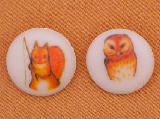Beatrix Potter Squirrel or Owl The Tale of Squirrel Nutkin Plastic Button Various 15mm