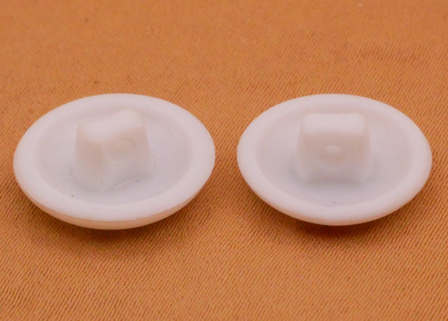 Beatrix Potter Squirrel or Owl The Tale of Squirrel Nutkin Plastic Button Various 15mm