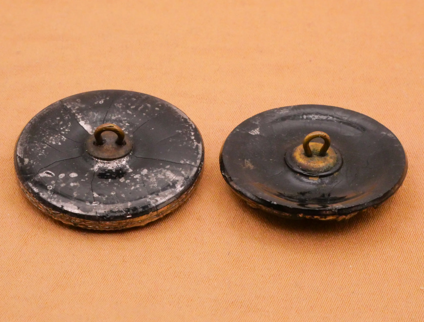 Leaf Design Luster Black Glass Antique Button Various 28mm