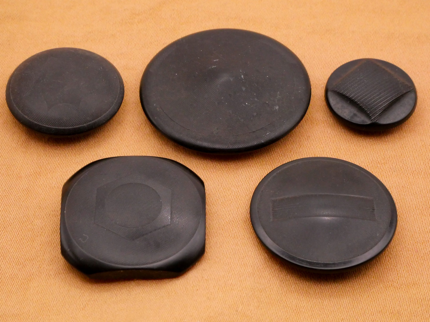 Vegetable Ivory Black Subtle Design Vintage Button Various 15-28mm