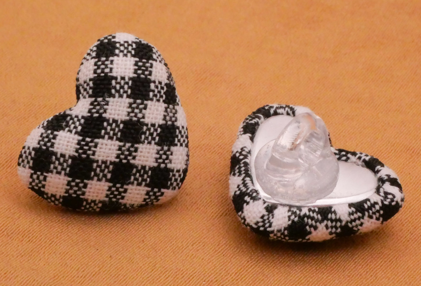 Heart Black White Gingham Check Set of Five Fabric Buttons 15x17mm