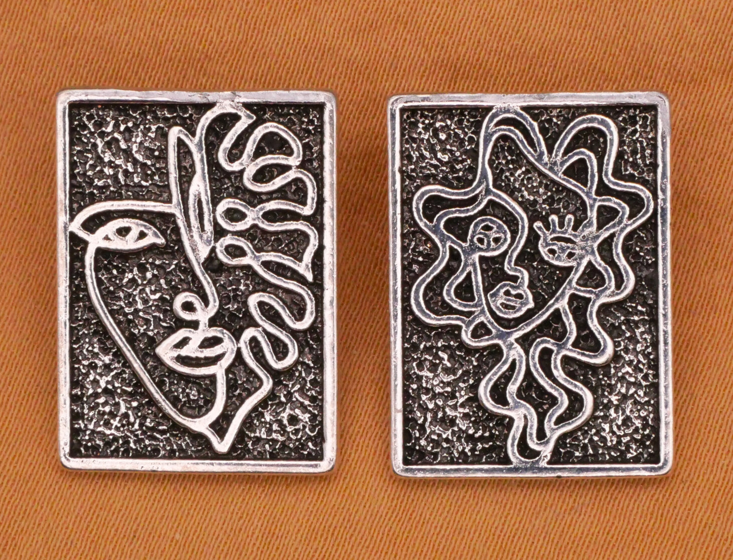Face People Drawn Art Look Silver Metal Button Various 15x21mm