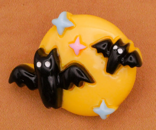 Bats Full Moon Plastic Button 23x29mm