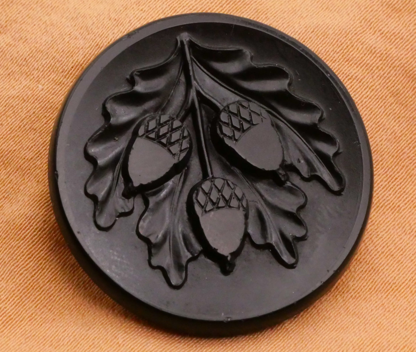 Acorn Oak Leaf Black Glass Button Various 16-27mm