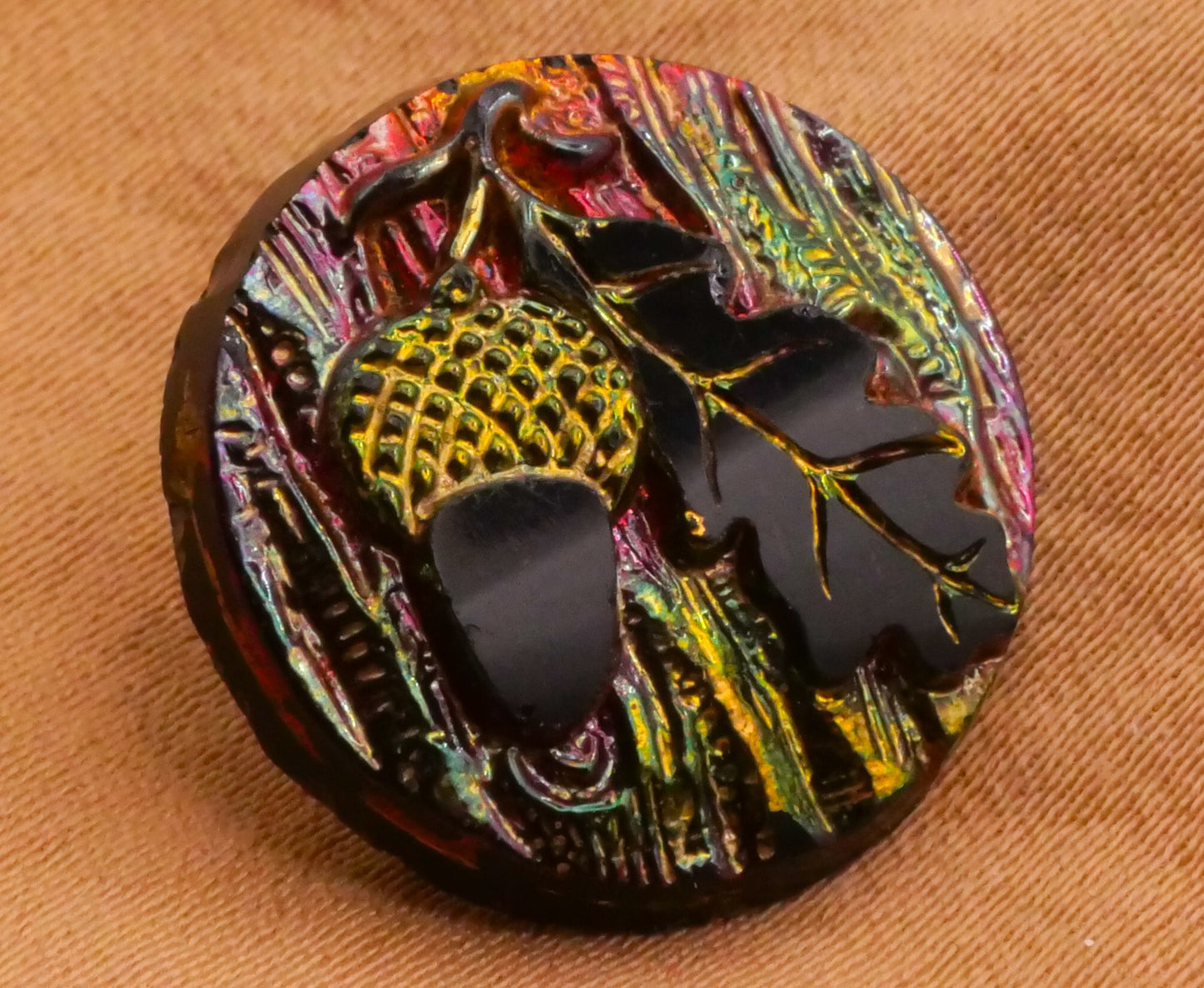 Acorn Oak Leaf Black Glass Button Various 16-27mm