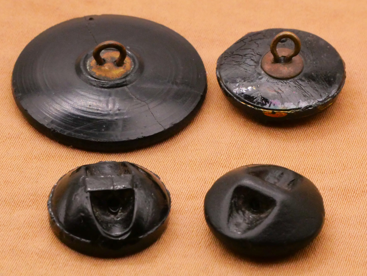 Acorn Oak Leaf Black Glass Button Various 16-27mm