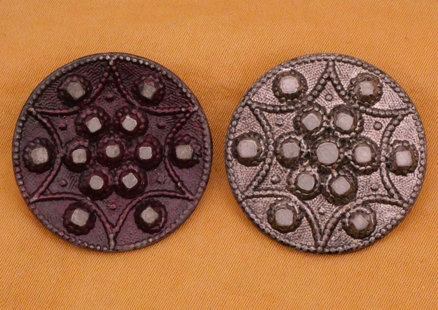Star Sun Antique Pewter Button Various 25mm