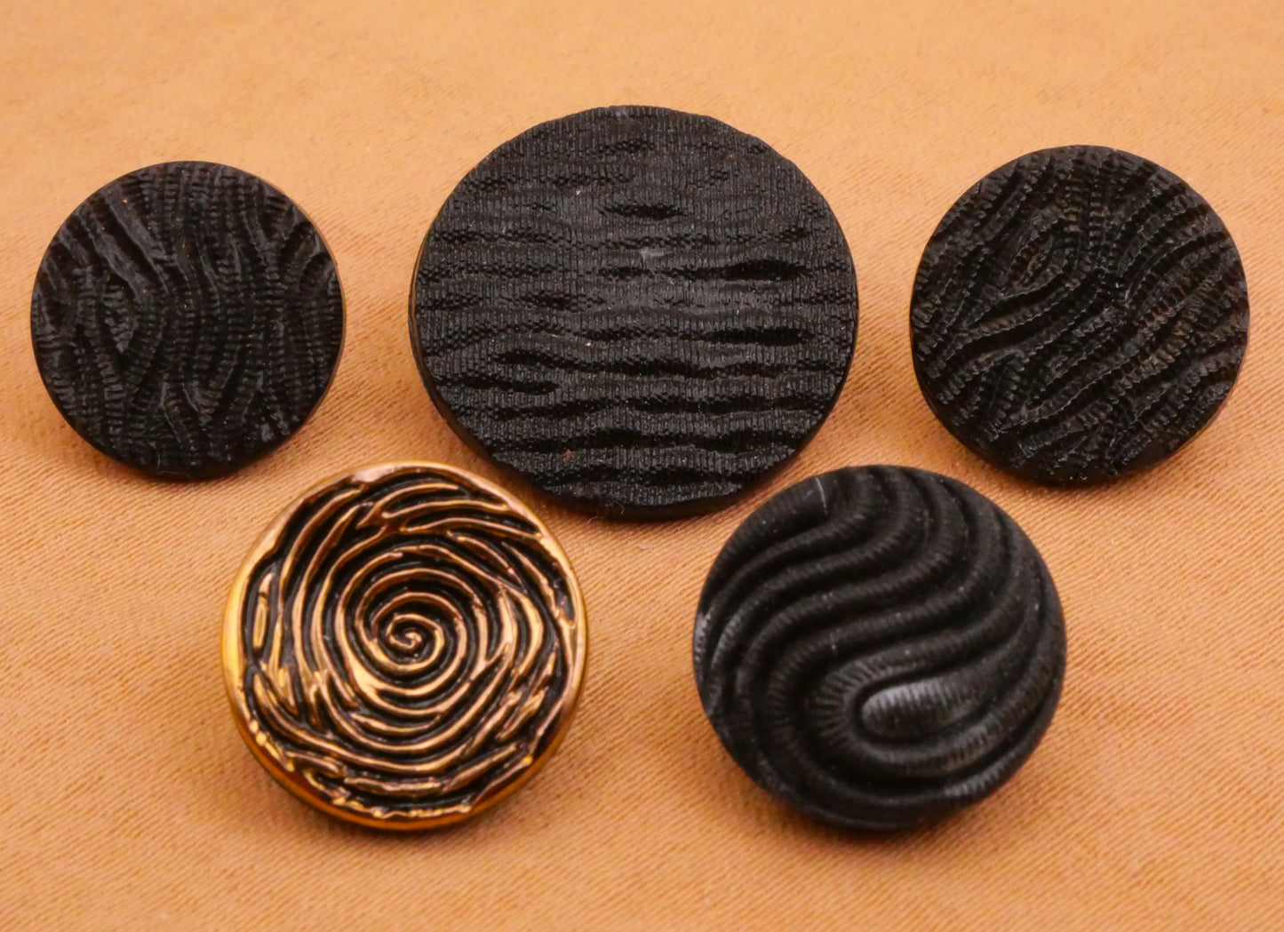 Wood Grain Look Black Glass Button Various 12-18mm