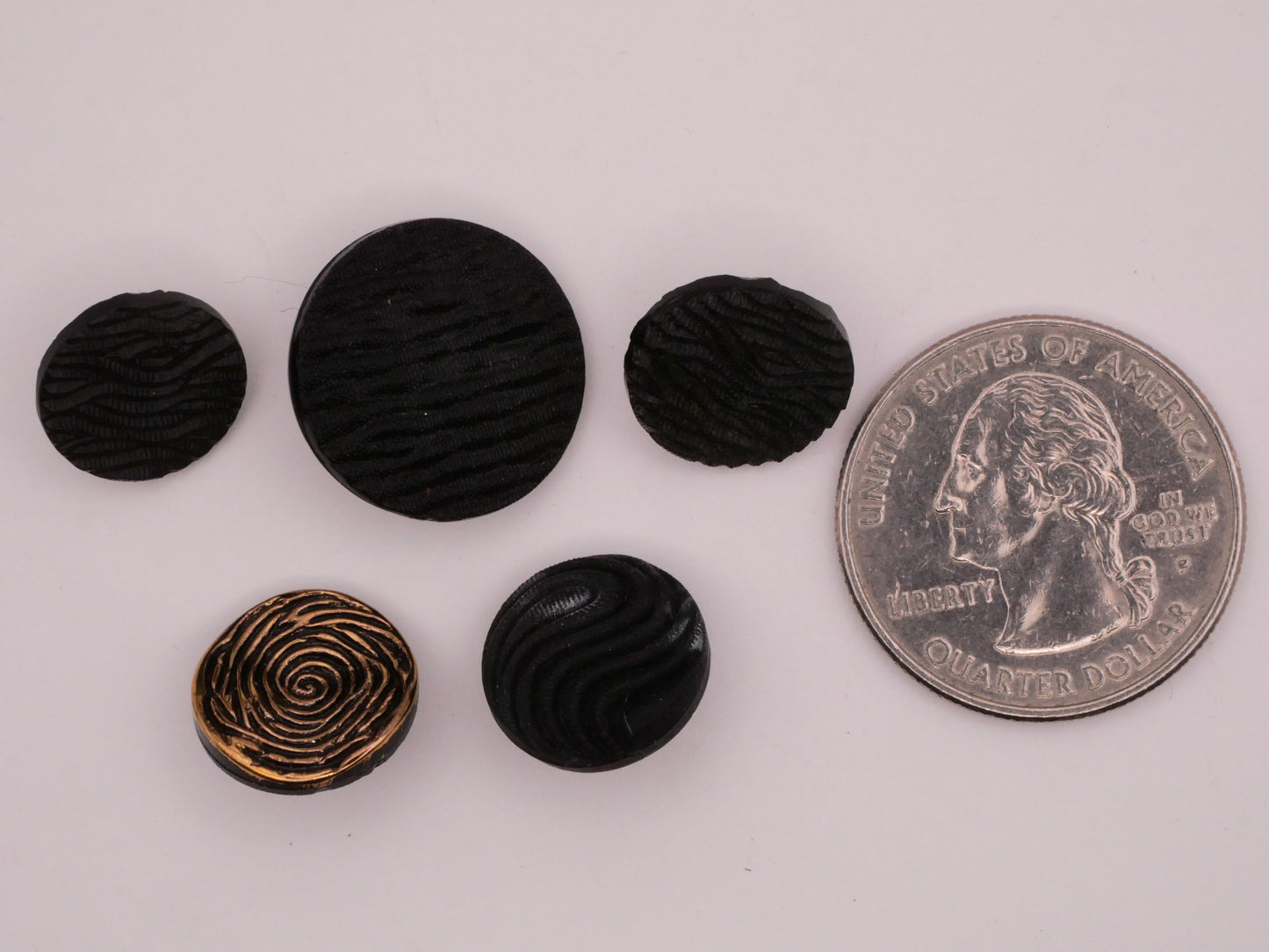 Wood Grain Look Black Glass Button Various 12-18mm