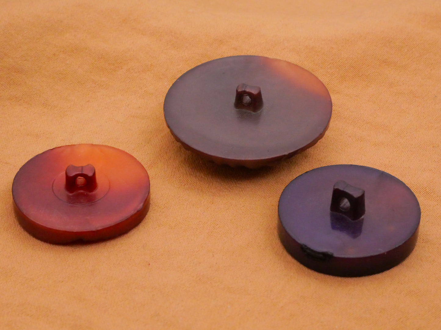 Ridge Design Purple Tone Vintage Plastic Button Various 22-28mm