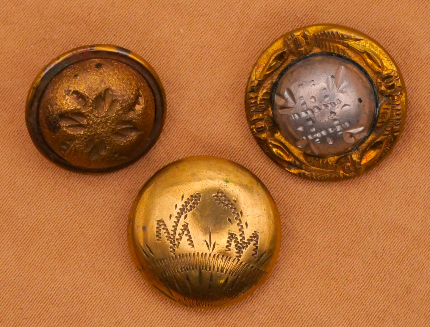 Etch Design Antique Metal Button Various 15-17mm