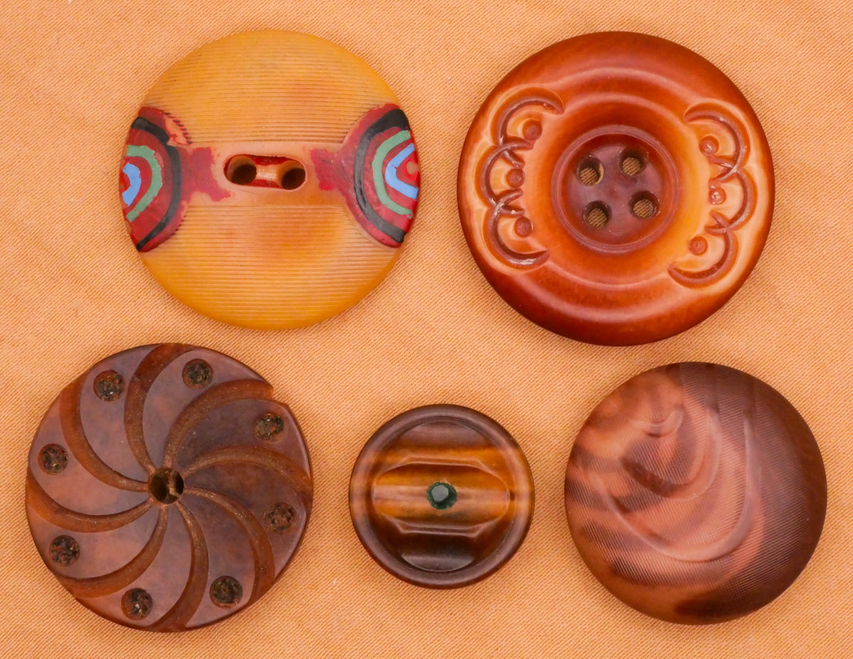 Tagus Buttons Vegetable Ivory Antique Tagua Nut Button Various 16-28mm – Button Button