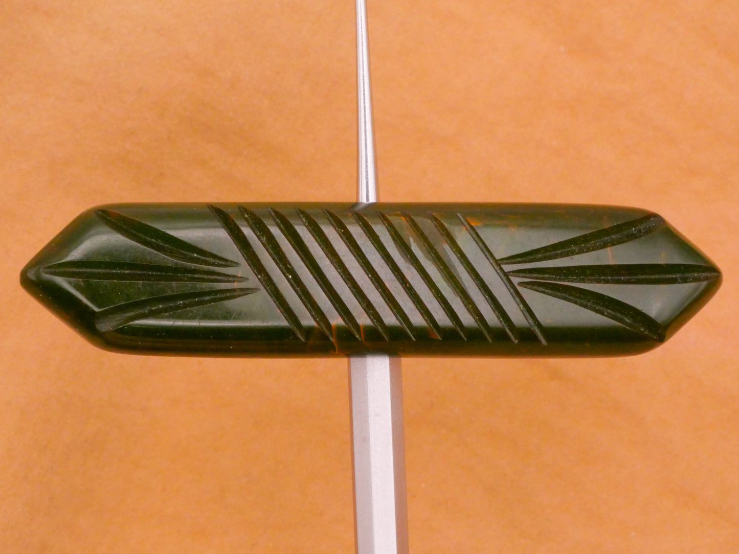 Marbled Green Carved Bakelite Vintage Brooch Pin 14x65mm