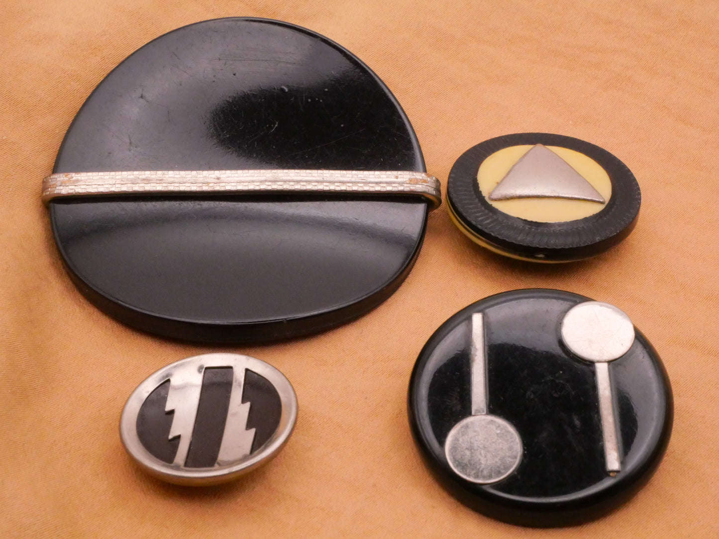 Metal Accent Black Plastic Art Deco Vintage Button Various 23-54mm