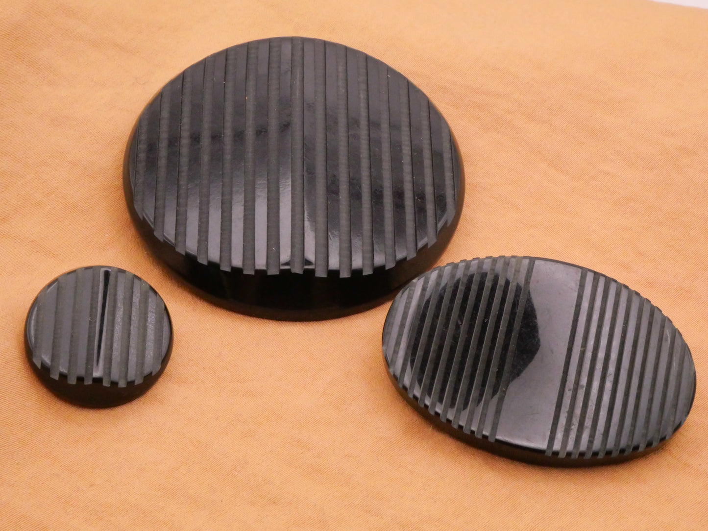 Machine Carved Ridge Black Vintage Plastic Button Various 22-56mm