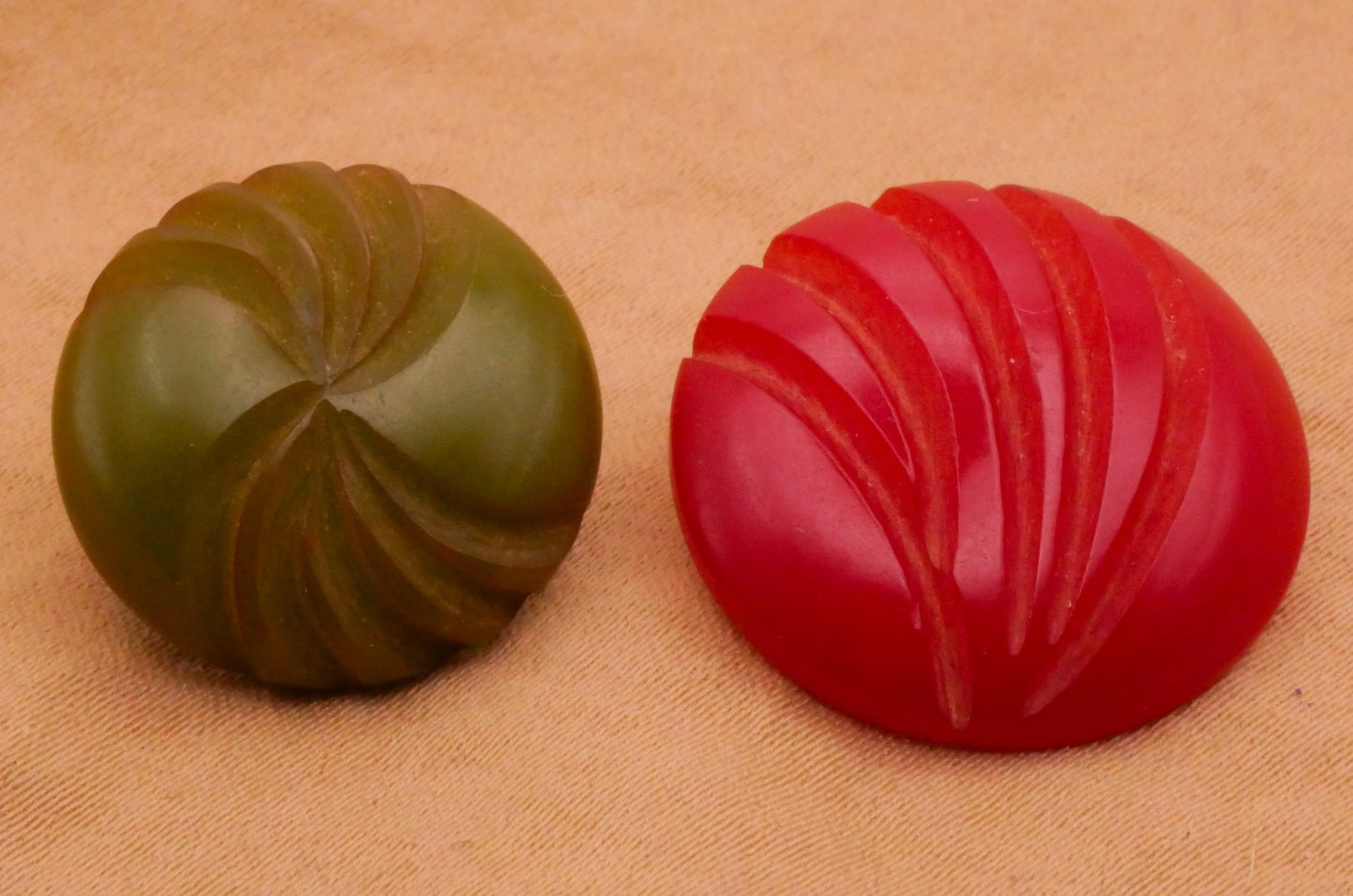 Swoop Array Carved Bakelite Early Plastic Button Various 18-22mm