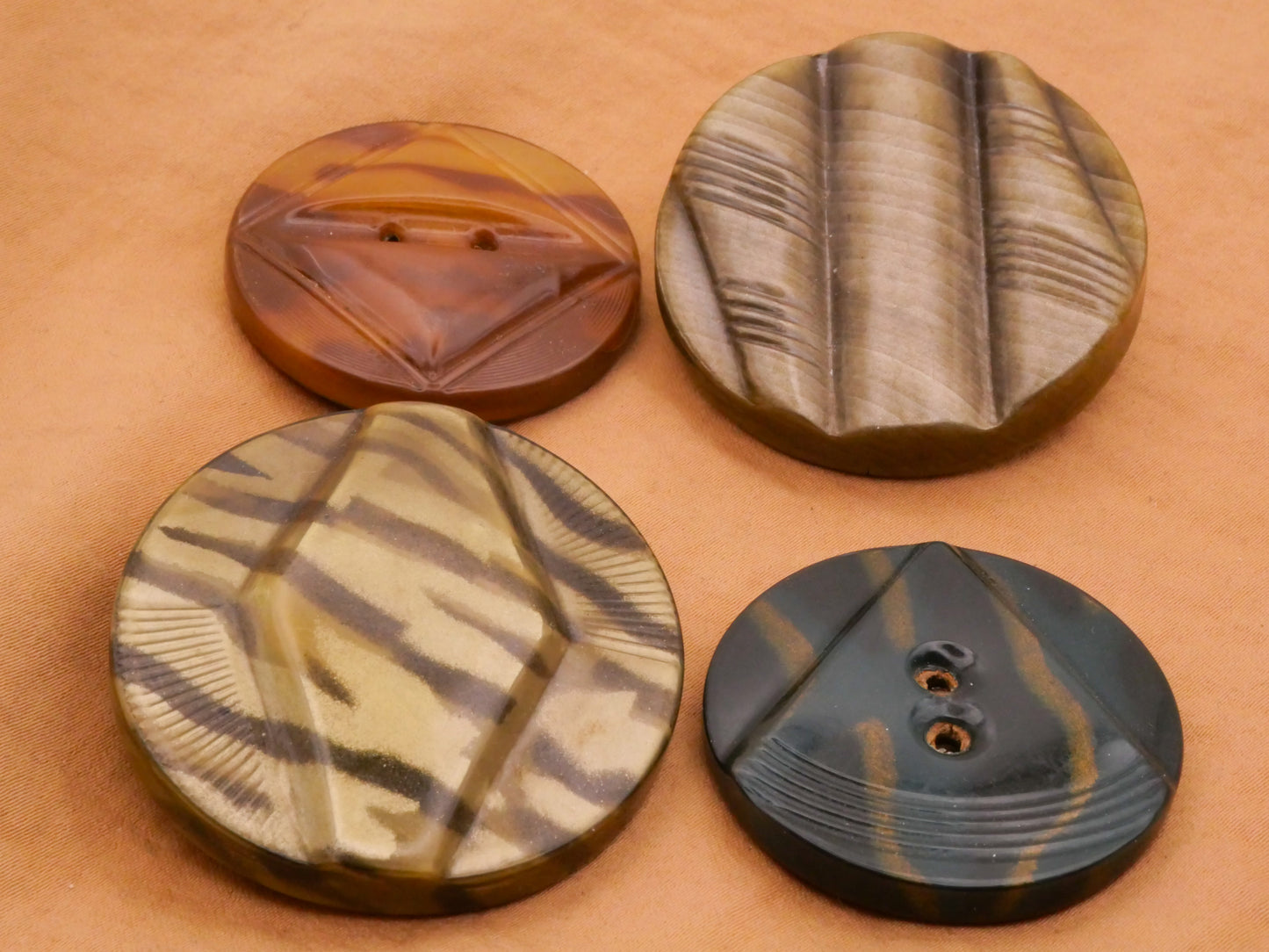 Art Deco Tribal Pattern Celluloid Early Plastic Large Button Various 38-44