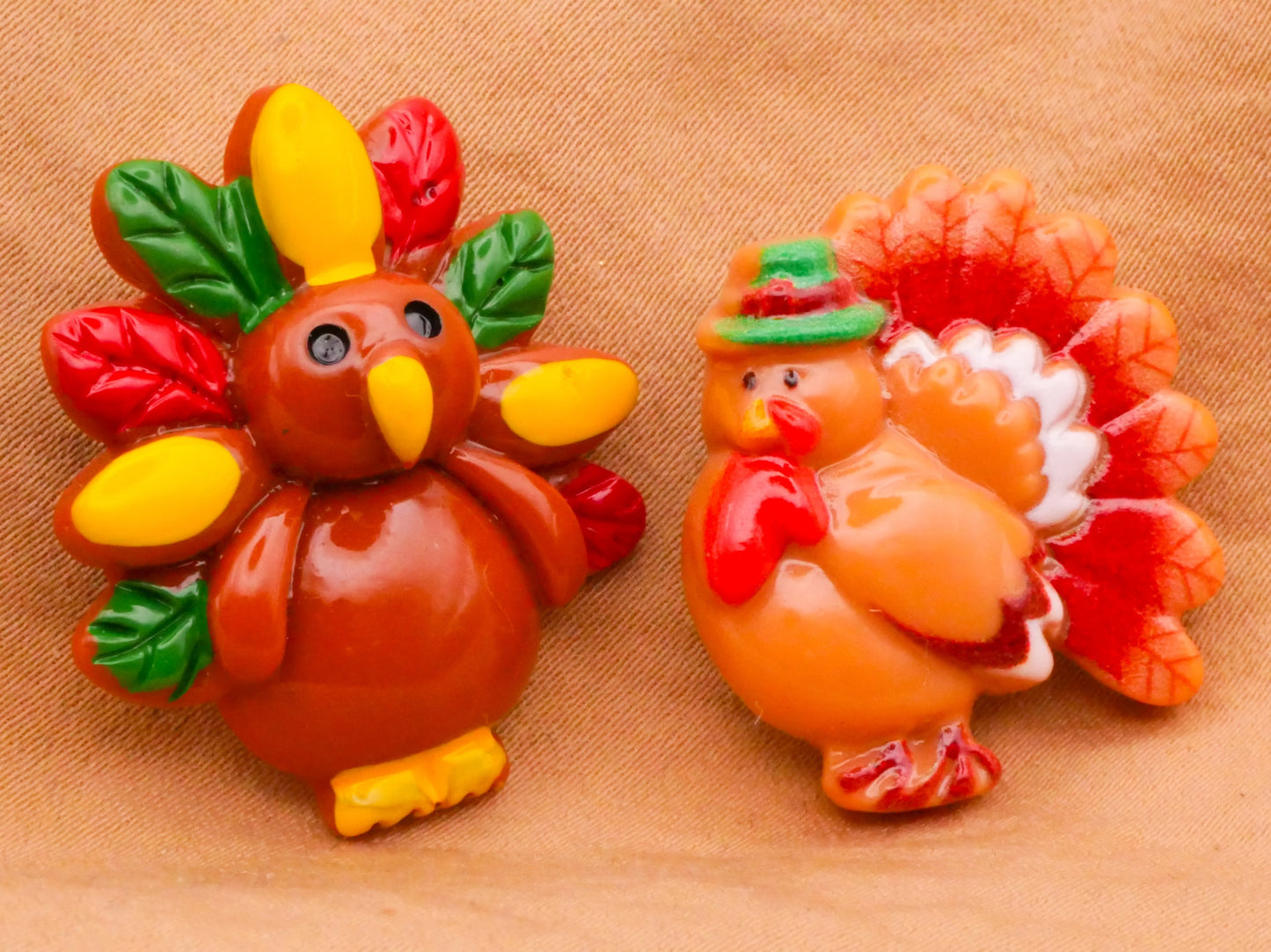 Turkey Thanksgiving Plastic Button Various 22-29mm