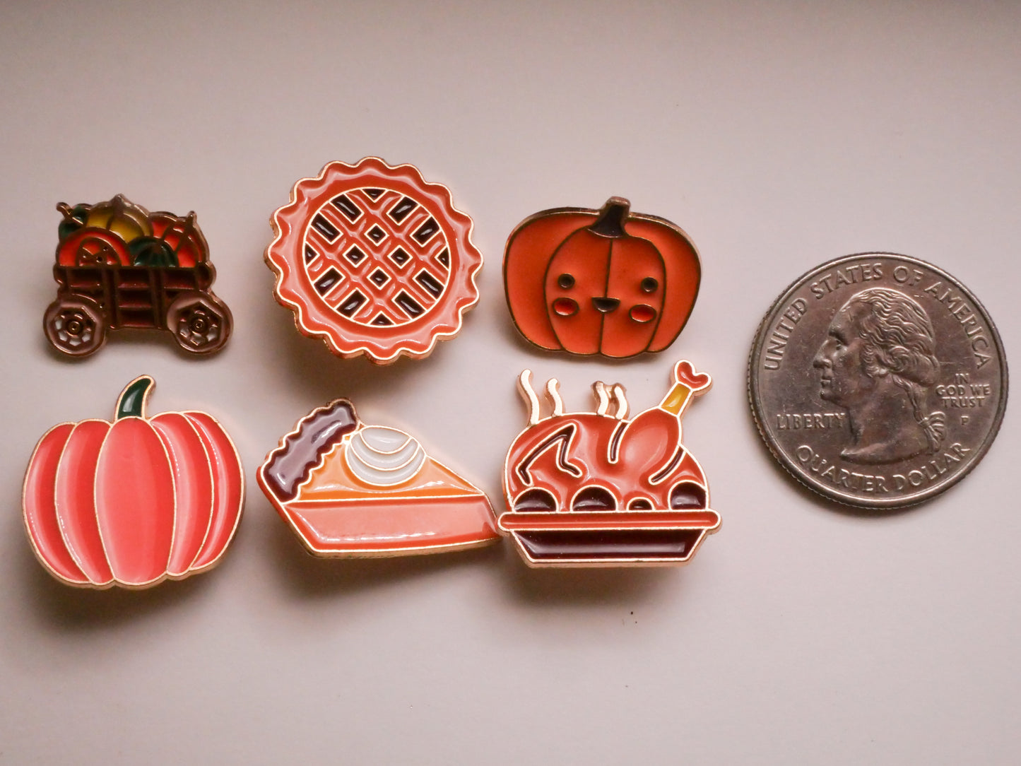 Thanksgiving Food Pie Pumpkins or Turkey Enamel Metal Button Various 15-24mm