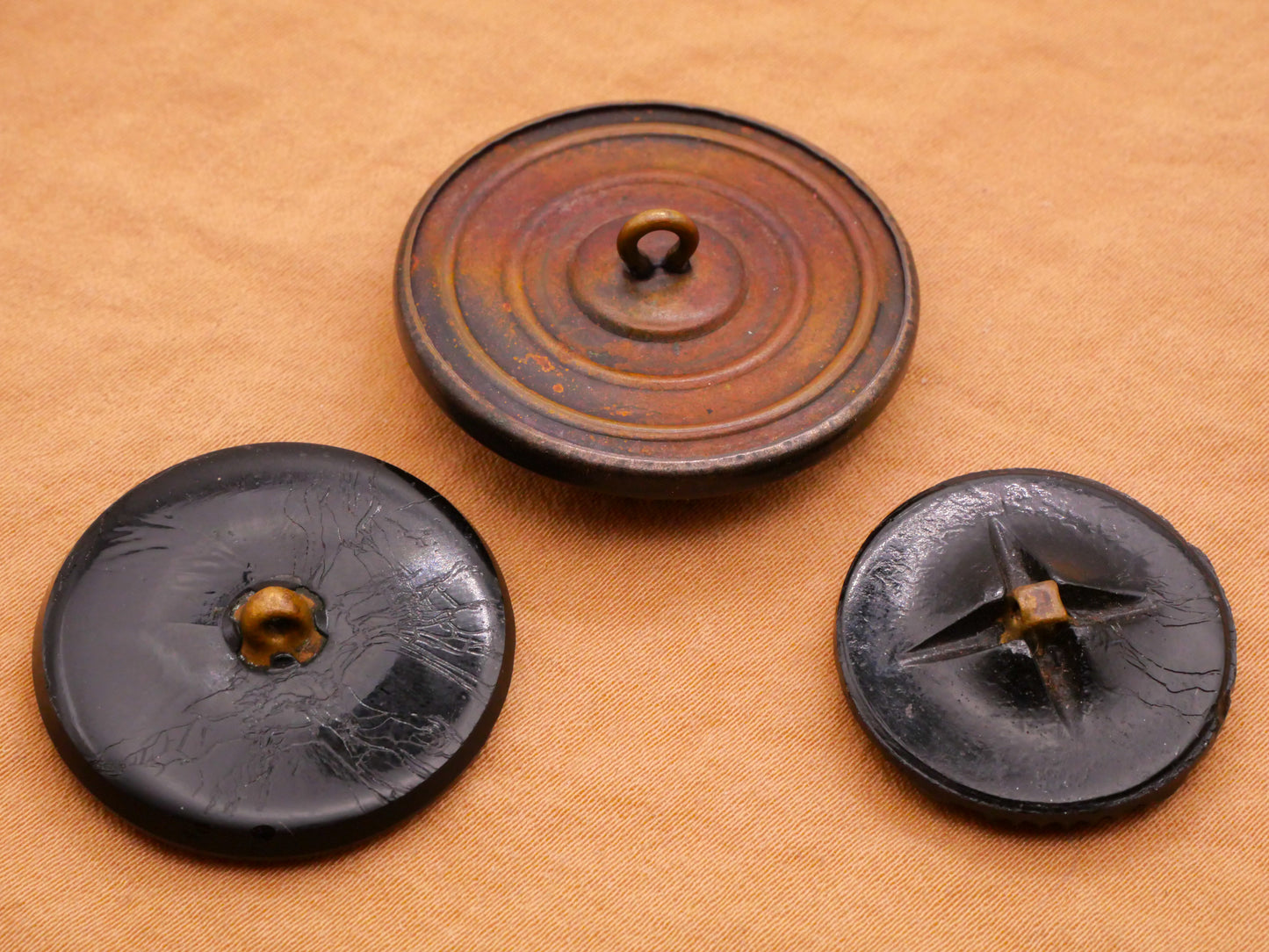 Lacy Look Black Glass Antique Button Various 23-32mm