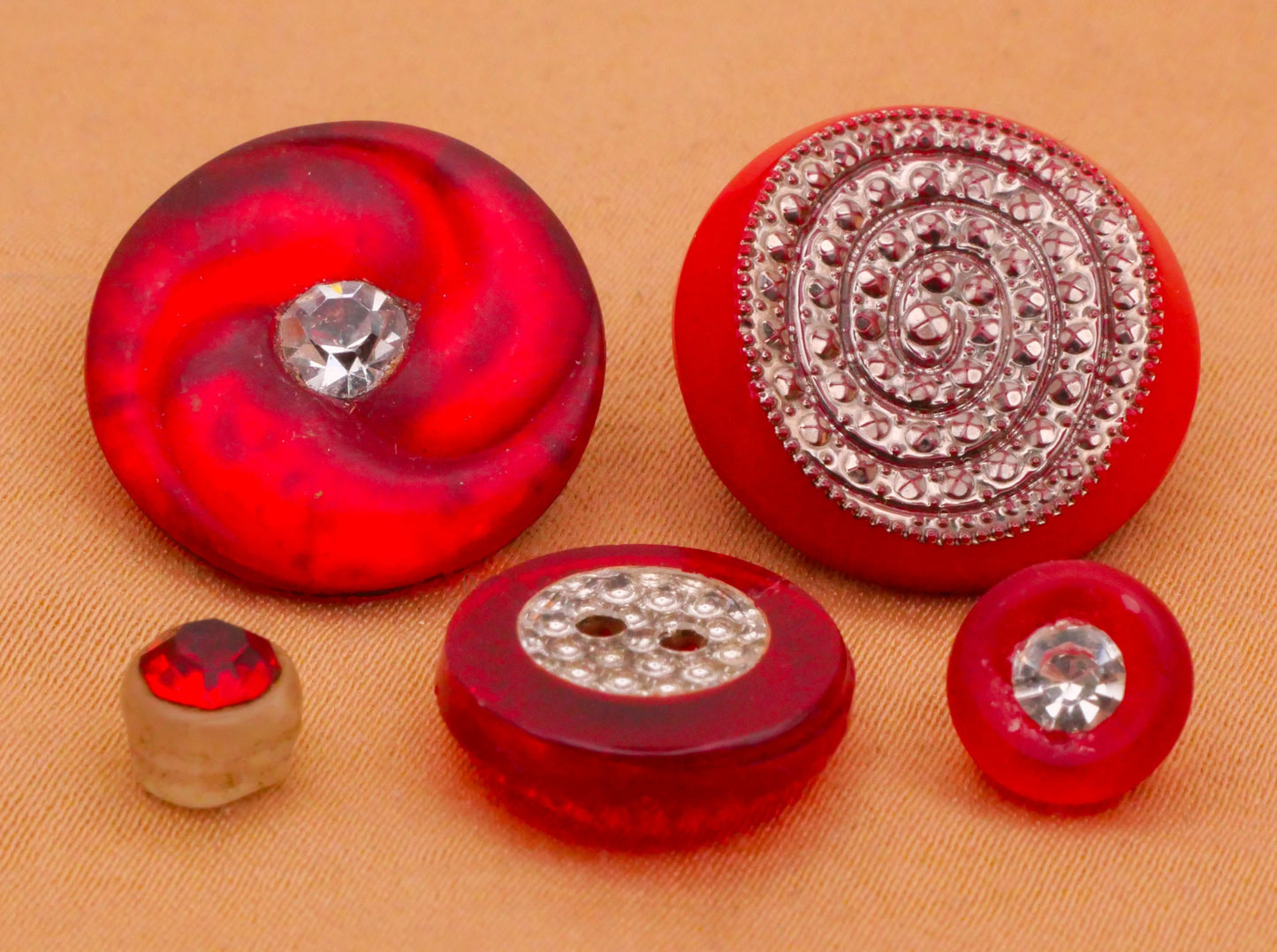 Red Sparkles Vintage Glass Button Various 6-18mm