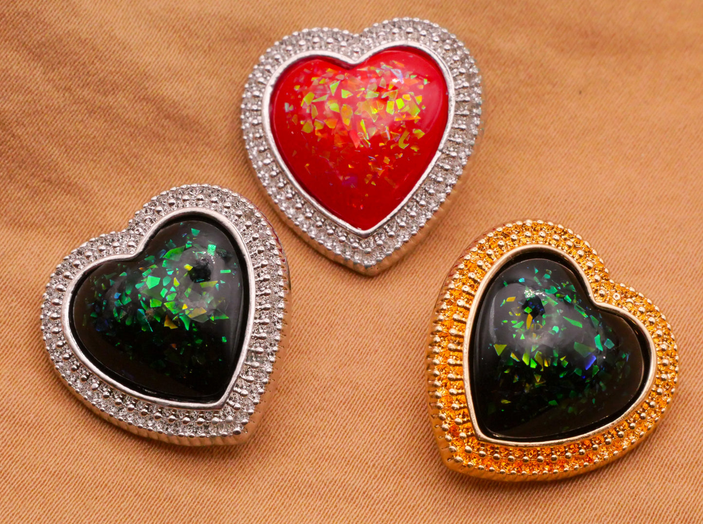 Heart Shimmer Glitter Green or Red Meteal Button Various 20mm