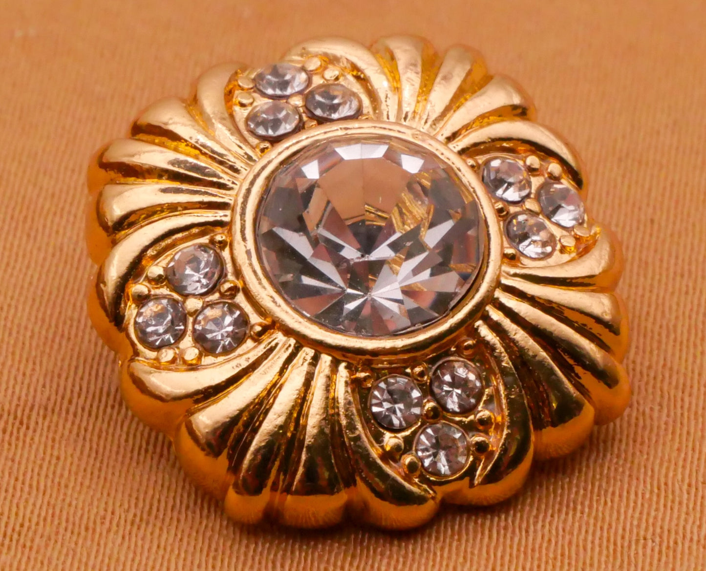 Rhinestone Fleur Gold Metal Button Various 19mm