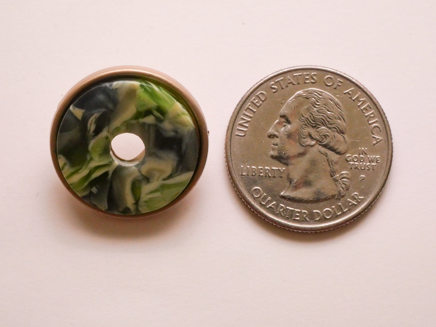Marbled Green Wreath Look Plastic Metal Button 22mm