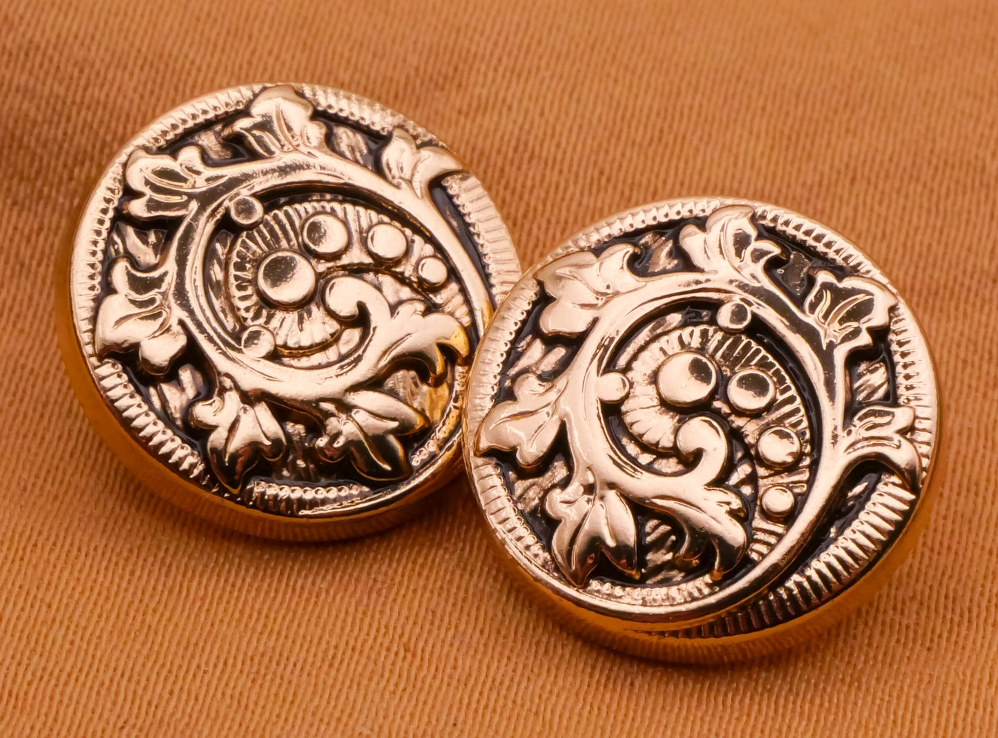 Foliage Leaves Soft Gold Metal Pair of Buttons 15mm