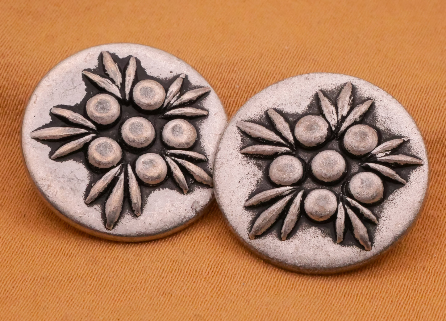 Berries Leaves Antiqued Silver Metal Pair of Buttons 20mm