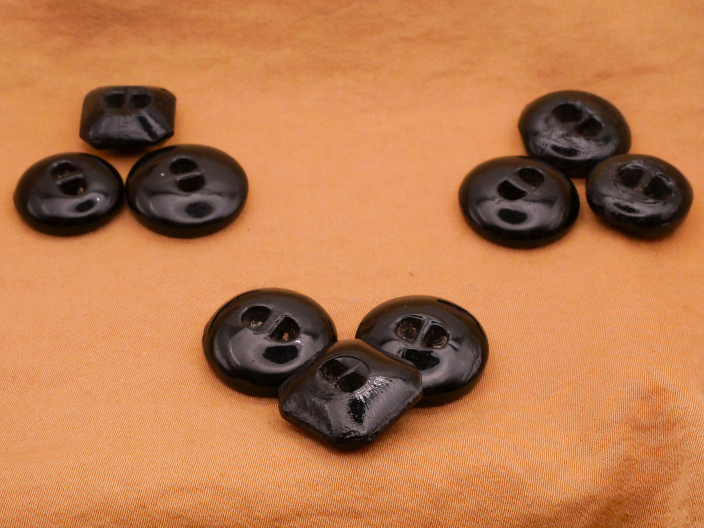 Whistle Black Glass Antique Set of Three Buttons Various 14-18mm