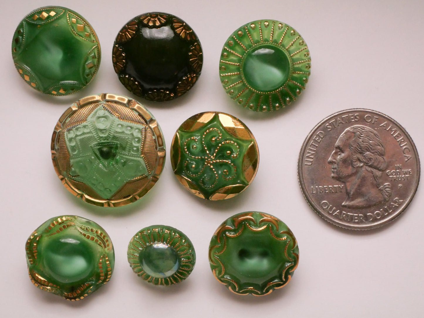 Green Gold Edge Vintage Button Various 13-23mm