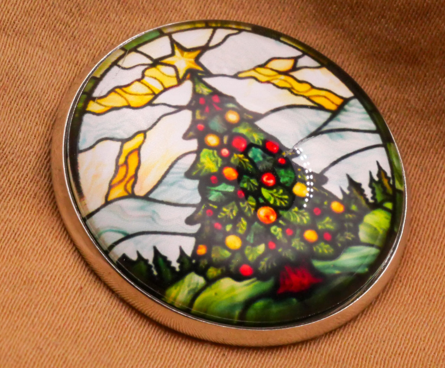 Christmas Tree Stained Glass Look Glass Dome Silver Metal Button 27mm