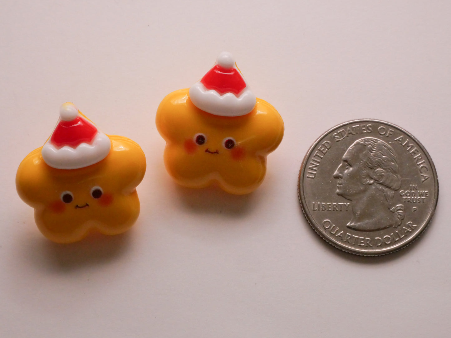 Star Santa Cute Face Plastic Pair of Buttons 22x24mm