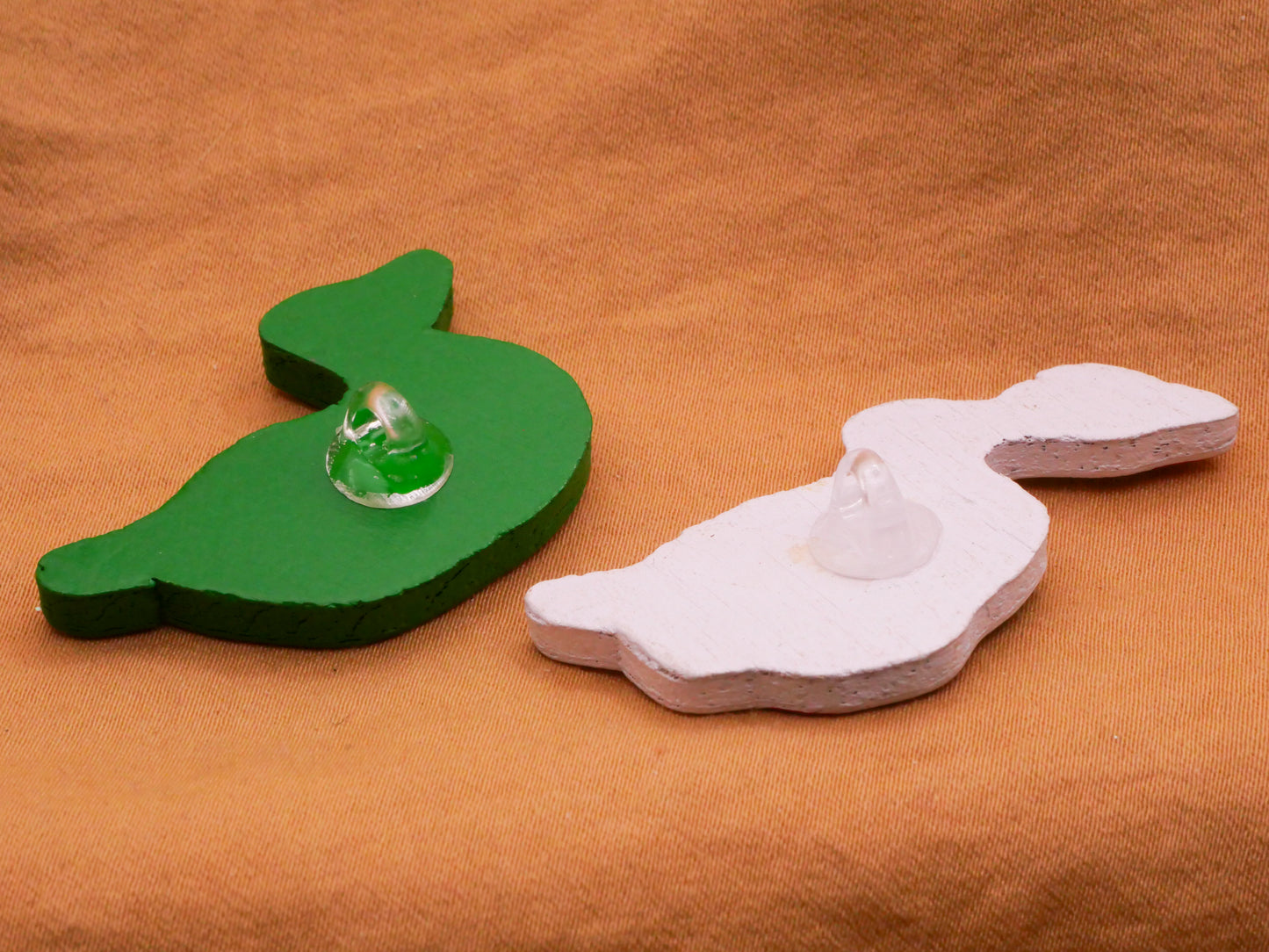 Duck or Goose Vintage Wood Button Various 24-47mm