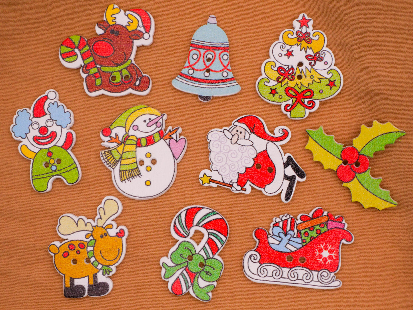 Christmas Motif Festive Wood Assorted Set of Ten Buttons 19-30mm