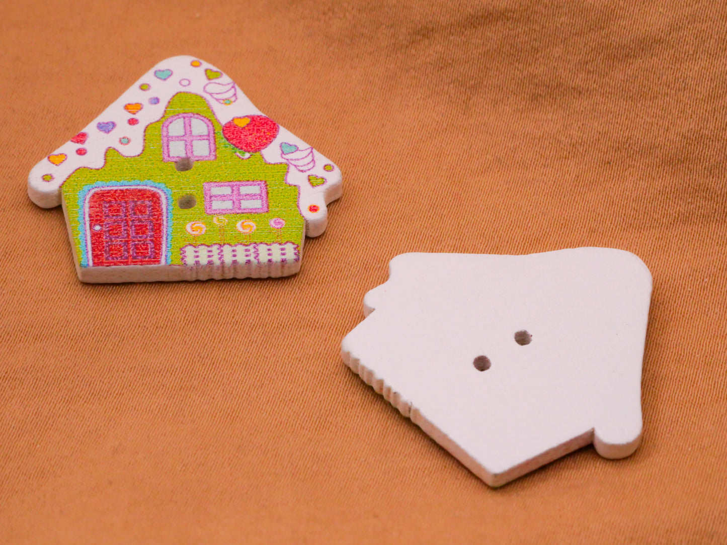 Gingerbread House Frosted Roof Wood Set of Ten Buttons 29x30mm
