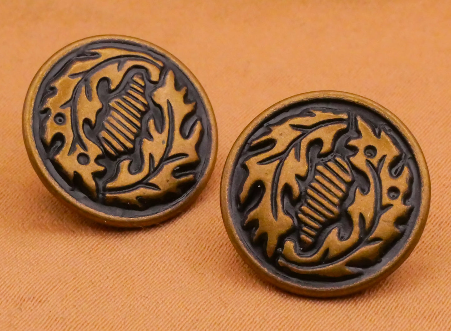 Leaf Wreath Bronze Metal Pair of Buttons 15mm