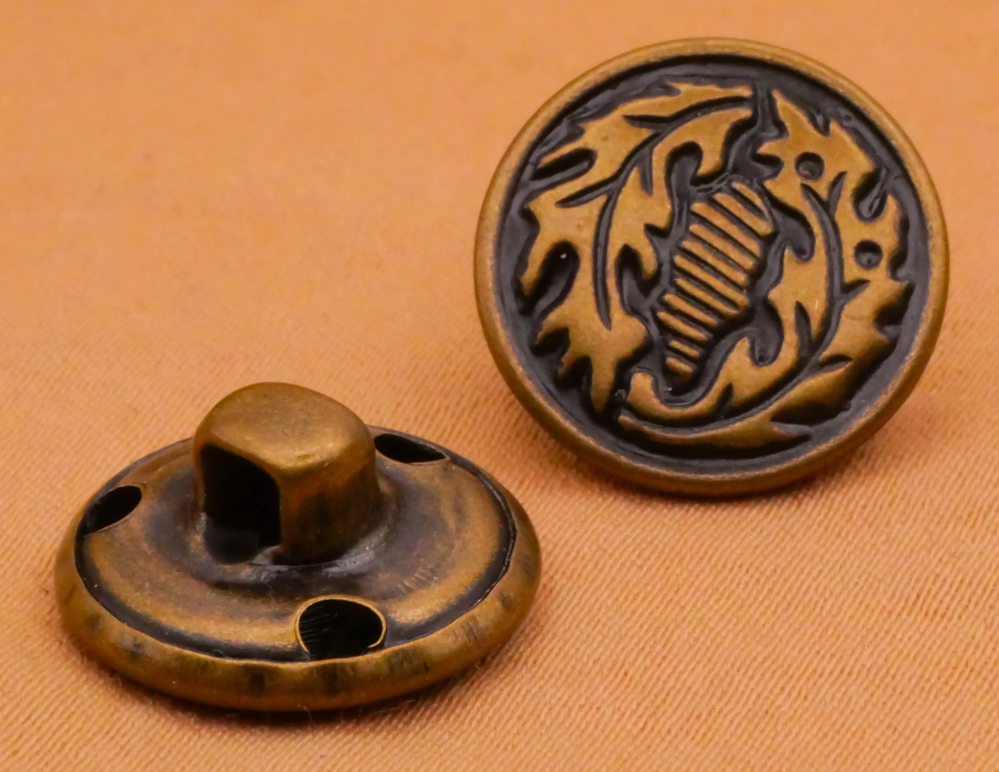 Leaf Wreath Bronze Metal Pair of Buttons 15mm