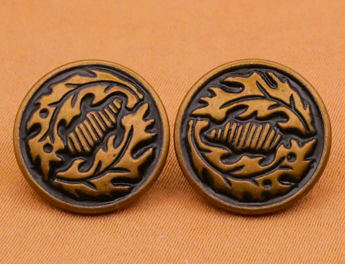 Leaf Wreath Bronze Metal Pair of Buttons 15mm