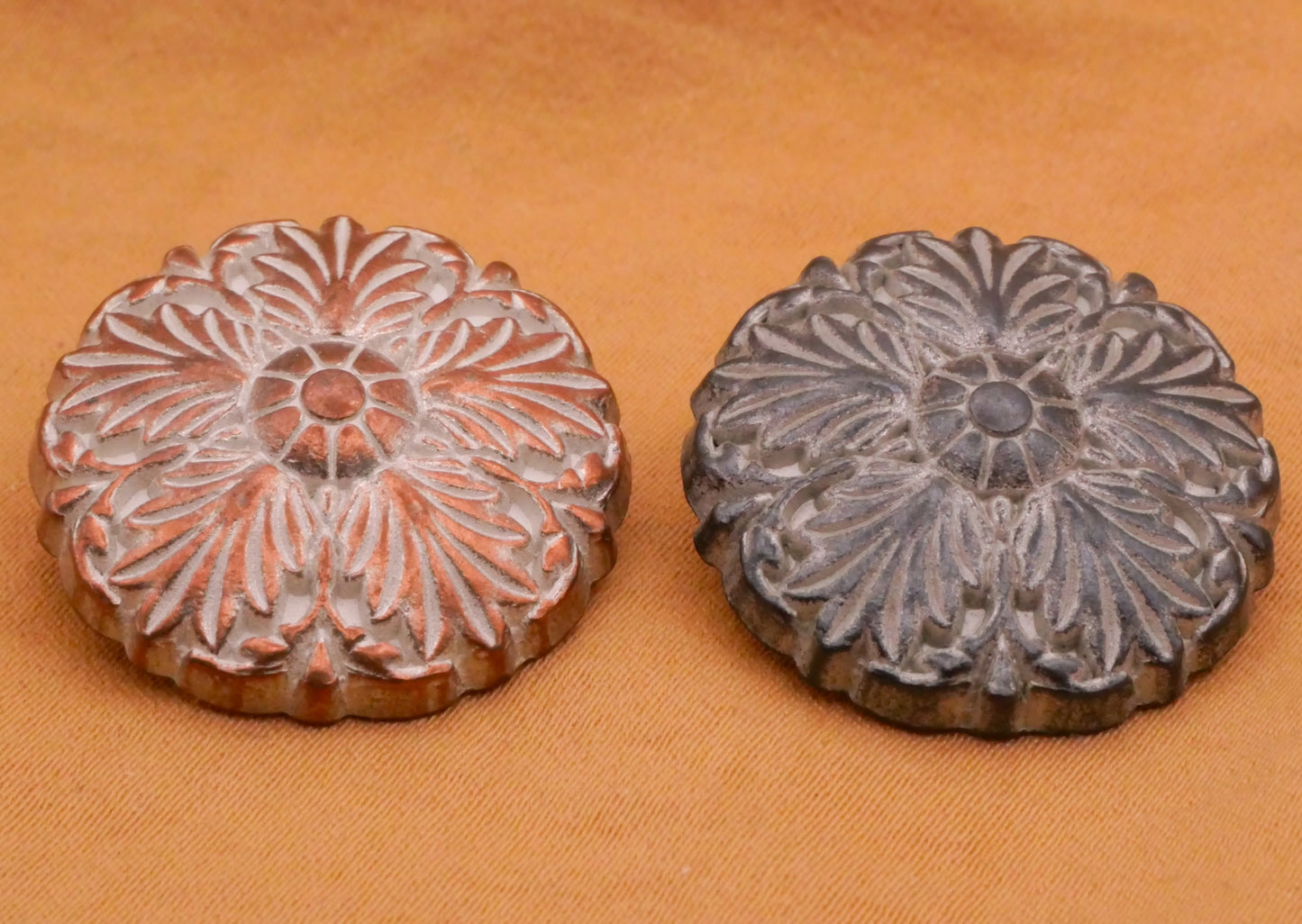Leafy Snowflake White Washed Metal Button Various 23mm