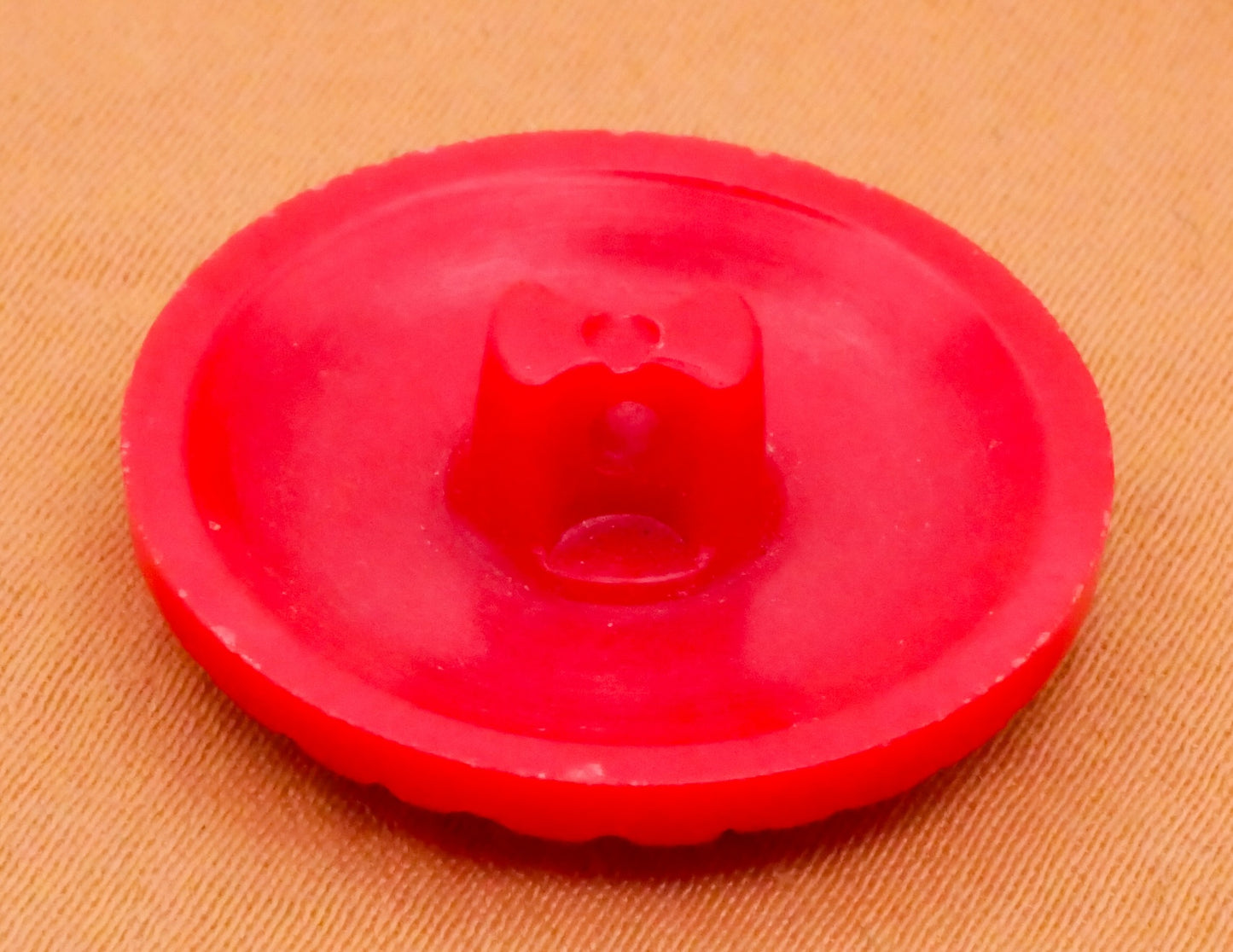 Diamond Hatch Texture Vintage Red Plastic Button 23mm