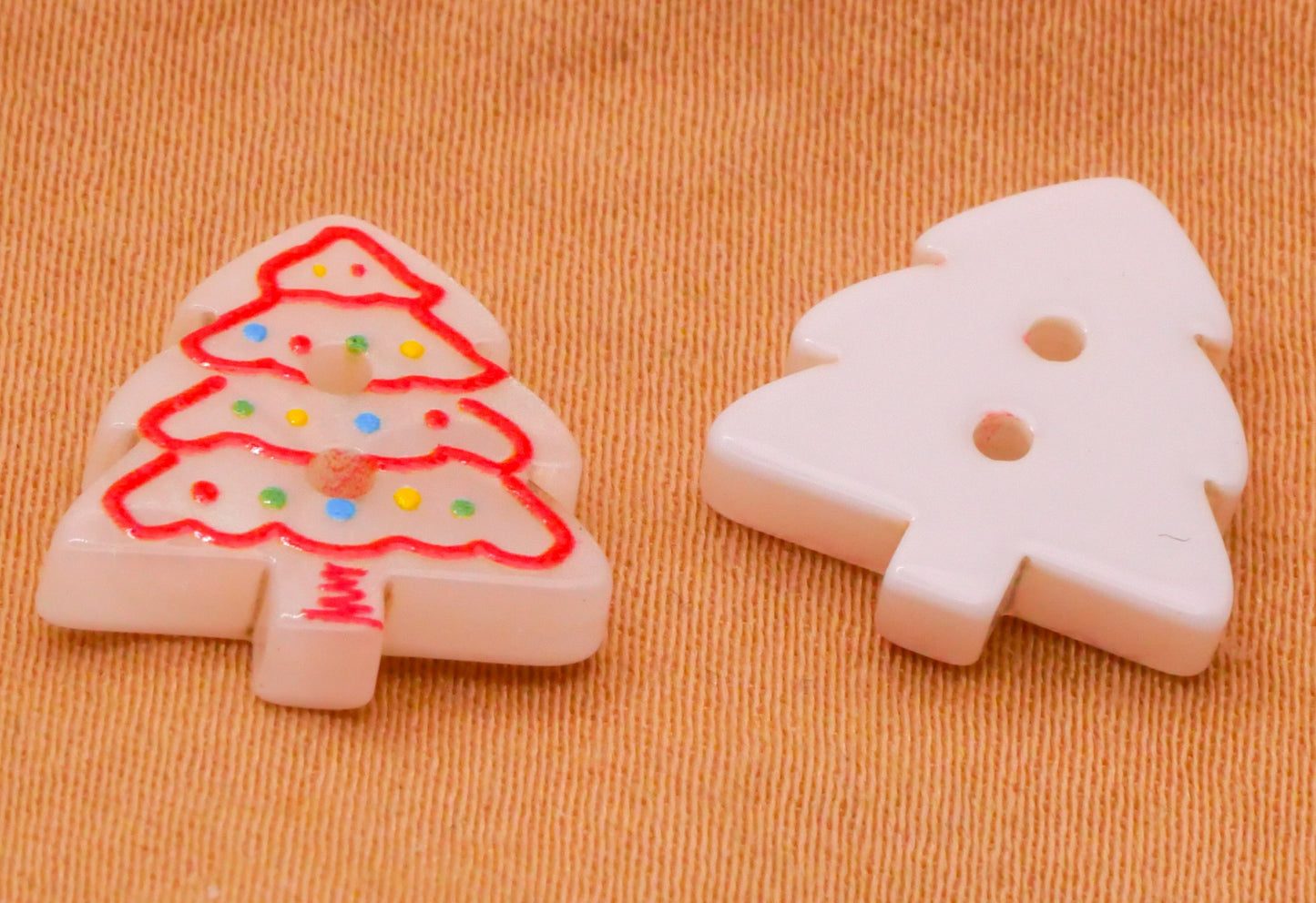Christmas Tree Little Debbie Look Plastic Set of Five Buttons 13x15mm