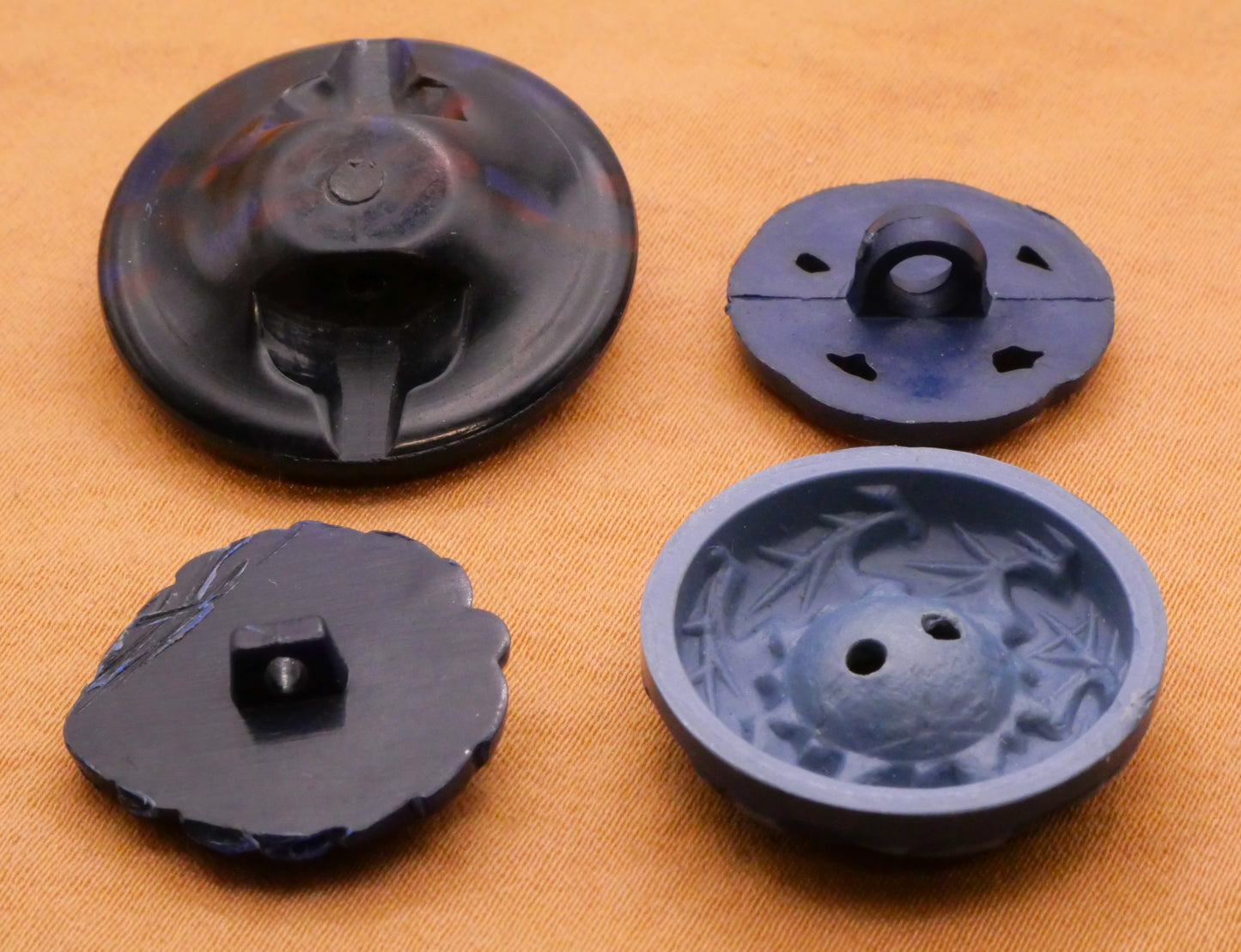Leaf Foliage Blue Vintage Plastic Button Various 18-25mm